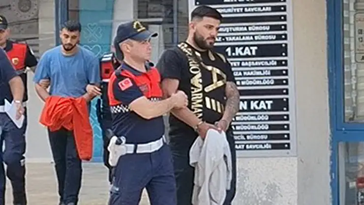 Göçmen kaçakçıları tutuklandı
