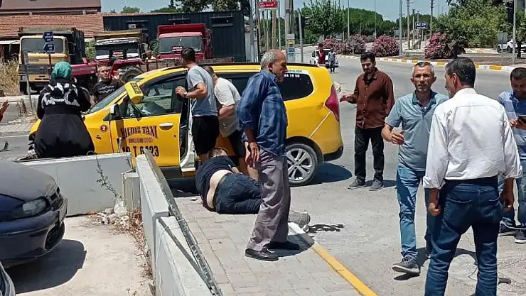 Gönen'de direksiyon başında rahatsızlanan sürücü faciaya sebep oldu