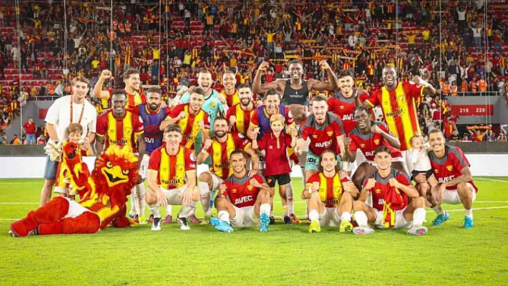 Göztepe, savunmasıyla dikkatleri çekiyor
