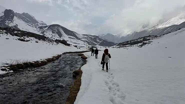 Güney Koreli ekip Cilo Dağları'nda
