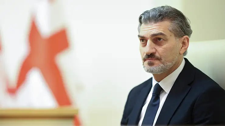 Gürcistan'ın yeni Cumhurbaşkanı eski futbolcu Kavelaşvili oldu