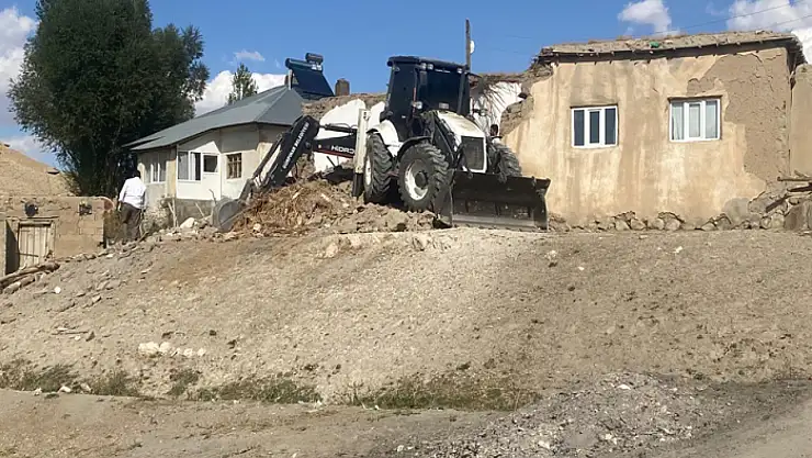 Gürpınar Belediyesi çalışmalarını sürdürüyor