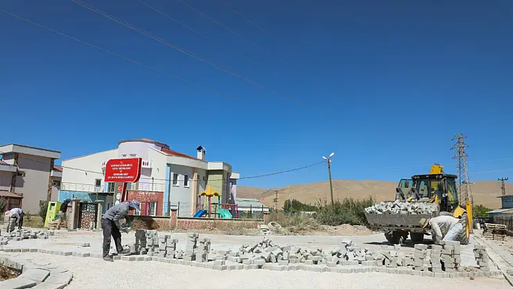 Gürpınar Belediyesi'nin çalışmaları sürüyor