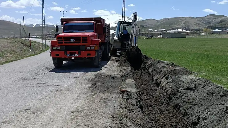Gürpınar'da çalışmalar devam ediyor