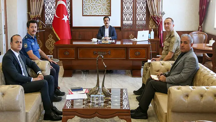 Gürpınar'da eğitim güvenliği toplantısı yapıldı