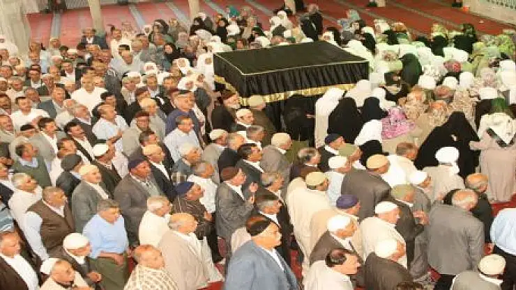 KÂBE'Yİ TAVAF PROVASI