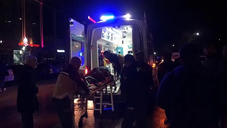 Hafif ticari aracın çarptığı kadın yaralandı
