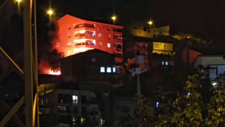 Hakkari'de korkutan yangın