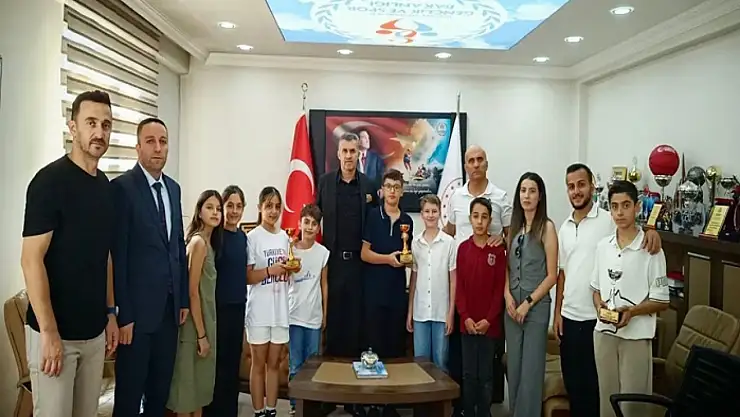 Hakkarili sporcular Triatlon 3. Etap Bölge Finaline katıldı