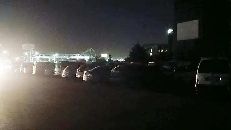 Hastane otoparkı karanlığa büründü