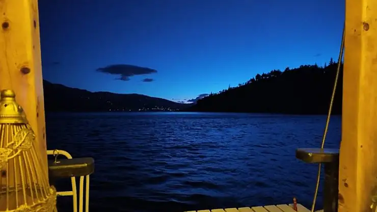 Hazar Gölü'nün gece görüntüleri İstanbul'u aratmadı