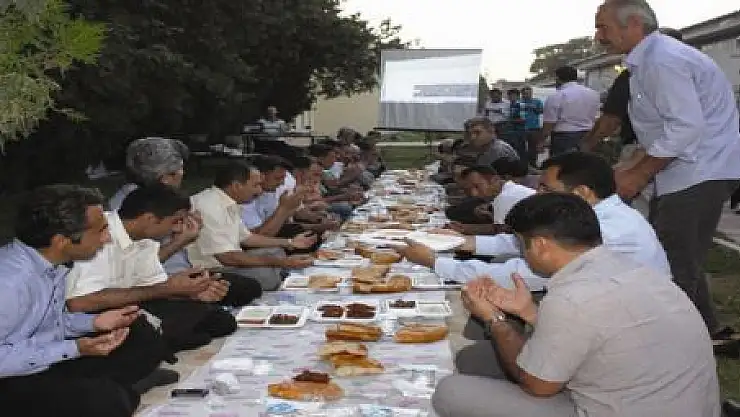 MİLLİ EĞİTİM CAMİASI İFTARDA BULUŞTU