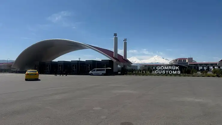 Iğdır-Nahçıvan doğal gaz boru hattı Nahçıvan'da sevinçle karşılandı