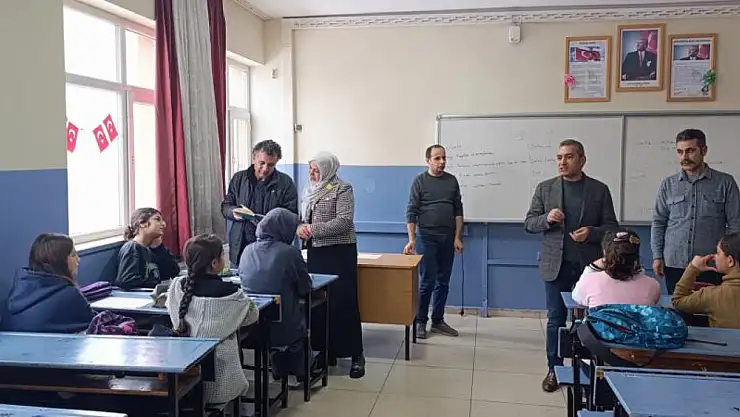 İlçe Milli Eğitim Müdürü Yeşilova'dan Etüt Van ziyaretleri