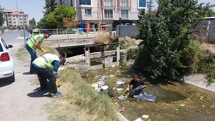 İpekyolu Belediyesi'nden çevre temizliği