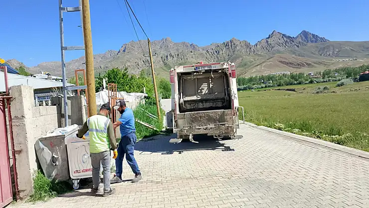İpekyolu Belediyesi'nden mahallelere yeni çöp konteynerleri