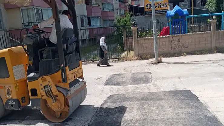 İpekyolu Belediyesi'nden yol çalışması