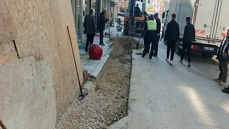 İpekyolu'nda yol bakım onarım çalışması