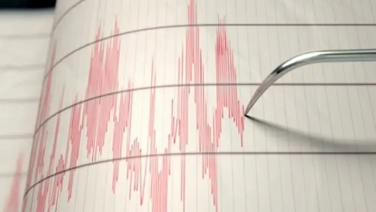 İran'da 5.4 büyüklüğünde deprem