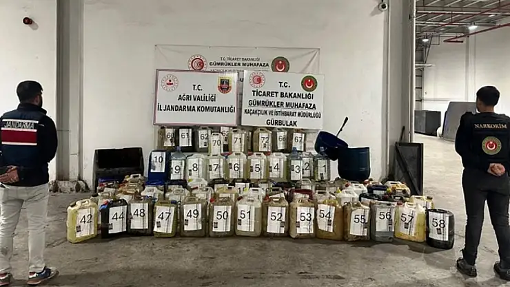 İran'dan gelen otobüste 1 ton sıvı metamfetamin ele geçirildi
