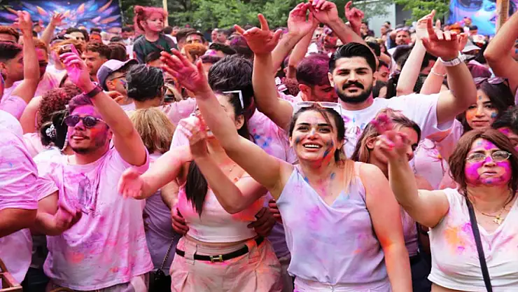 İranlılar bayramı Van'da geçiriyor