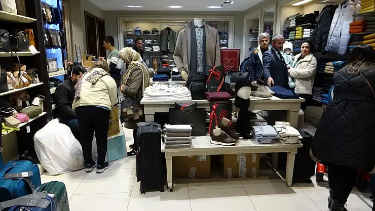 İranlılar Van esnafının yüzünü güldürdü