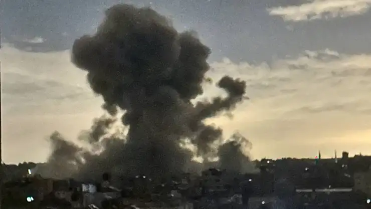İsrail ordusu Gazze'de bir evi vurdu: En az 6 ölü, çok sayıda yaralı