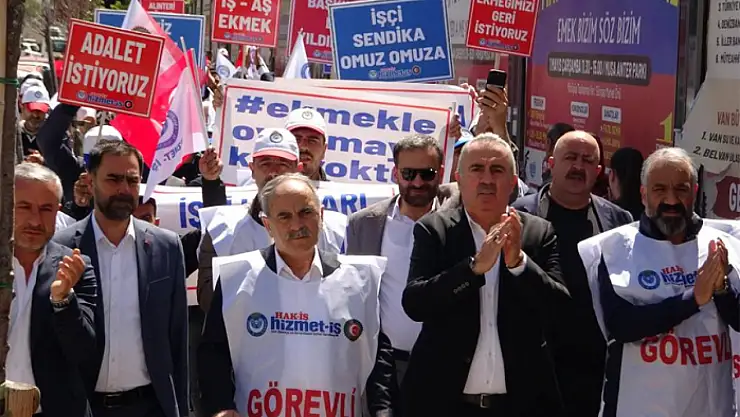 İşten çıkarılan işçiler yürüyüş düzenledi