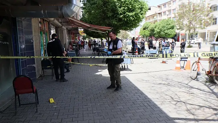 Kahvede silahlı kavga: 3 yaralı