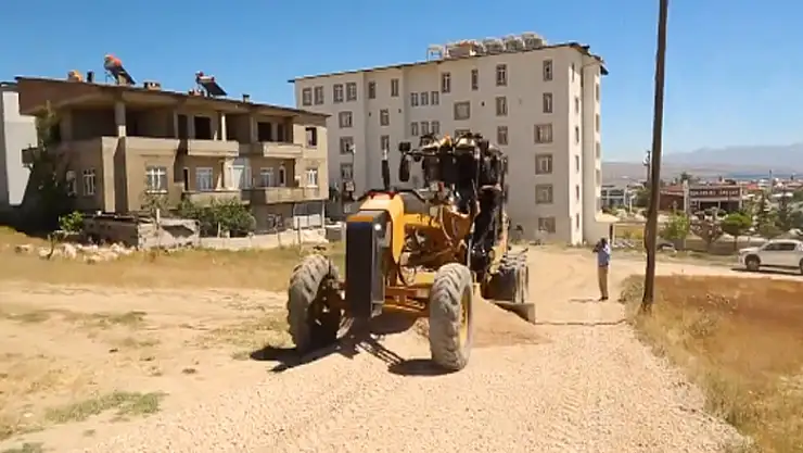 Kalecik Mahallesi'nde yol çalışması