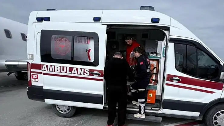 Kalp hastası bebek ambulans uçakla İstanbul'a sevk edildi