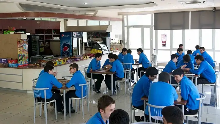 Kantine gitmek bile artık lüks! Veliler tepkili