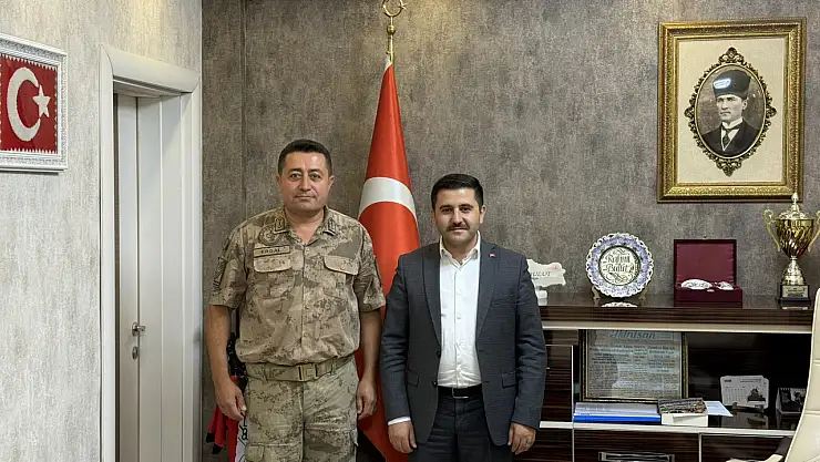Karakol Komutanı Tuncer Erdal'dan Kaymakam Rahmi Bulut'a ziyaret