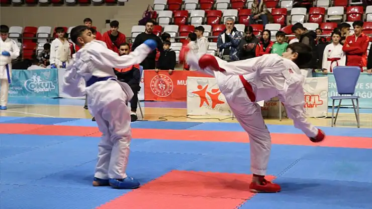 Karate grup birinciliği müsabakaları başladı