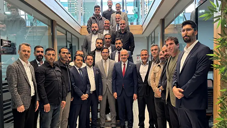 Kayatürk, Vanlı iş insanlarıyla ekonomik potansiyeli değerlendirdi