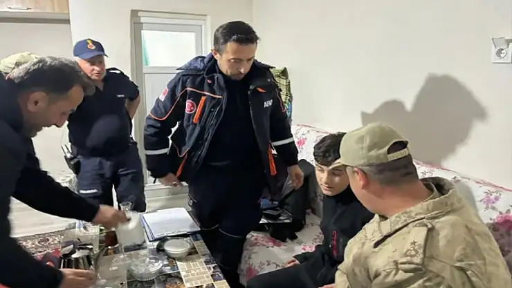 Kaybolan çocuk AFAD ve jandarma ekiplerince bulundu