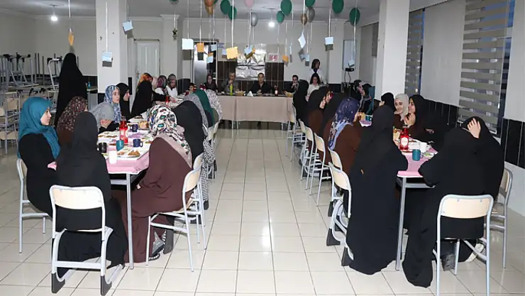 Kaymakam Aydoğan, öğrencilerle iftarda buluştu