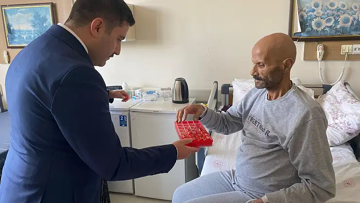 Kaymakam Bulut, Bayramda hastaları unutmadı