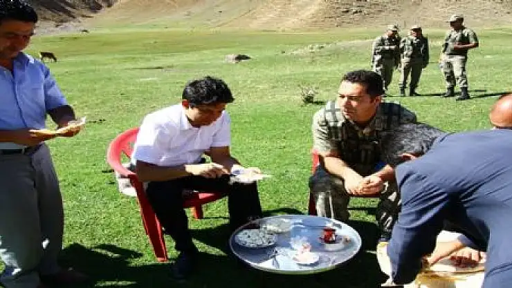 BU KÖY İLK KEZ KAYMAKAM GÖRDÜ