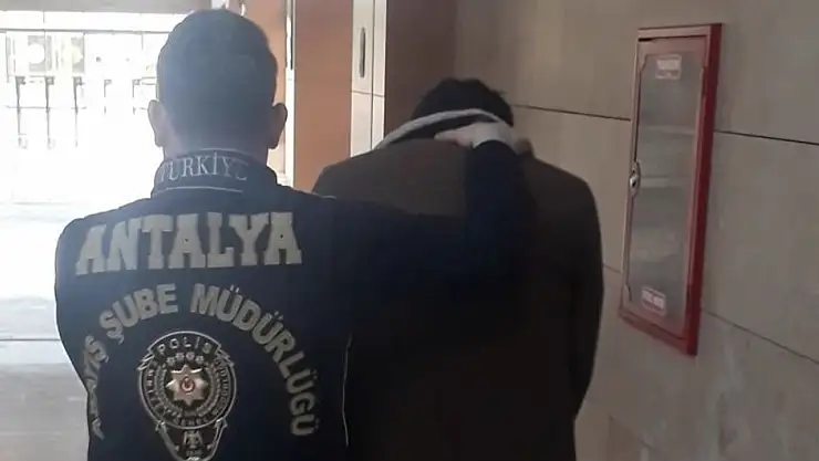 Kendisini MİT görevlisi olarak tanıtıp yarım milyonluk vurgun yaptı