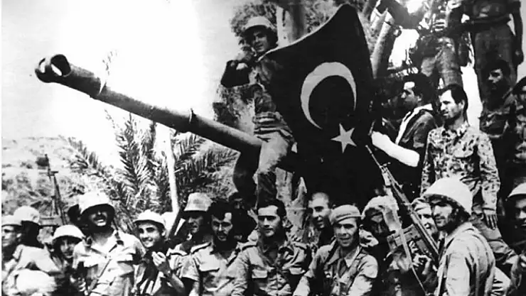 Kıbrıs Barış Harekatı'nın 51. yıldönümü törenlerle kutlandı