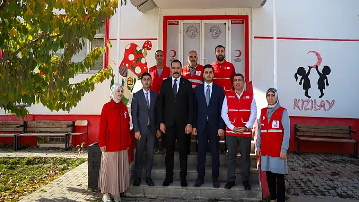 Kızılay Muradiye Şubesi'ne anlamlı ziyaret