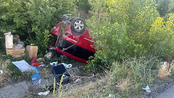 Kontrolden çıkan araç şarampole devrildi: 1'i ağır 6 yaralı