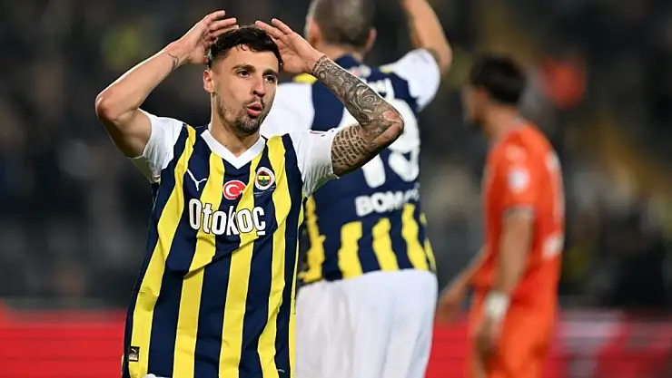 Krunic, Fenerbahçe formasını ilk kez giydi
