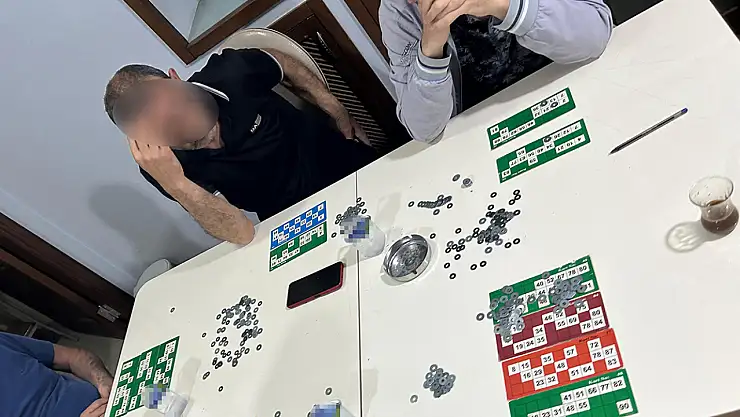 Kumar oynatıp canlı yayınladı, polis baskın yaptı