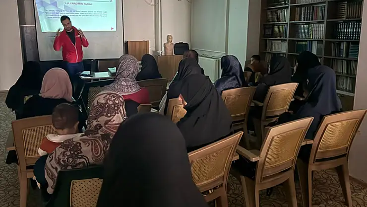 Kuran-ı Kerim kursu eğitmenlerine ilk yardım semineri