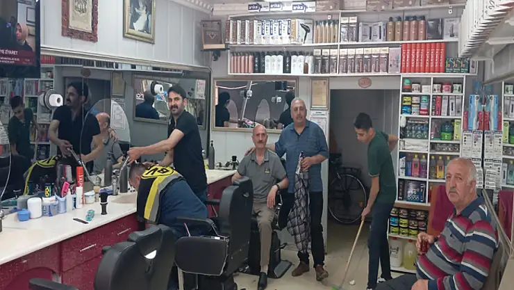 Kurban Bayramı öncesi berberlerde yoğun mesai