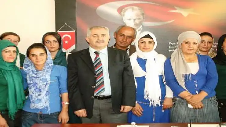 KURSİYERLERDEN TEŞEKKÜR ZİYARETİ