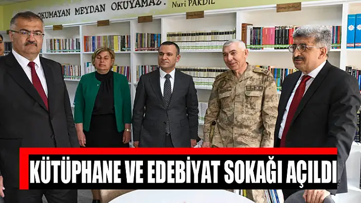 Kütüphane ve edebiyat sokağı açıldı