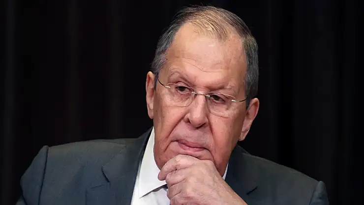 Lavrov: Şu anda masada olan en iyi teklifin bu olduğunu anlıyoruz